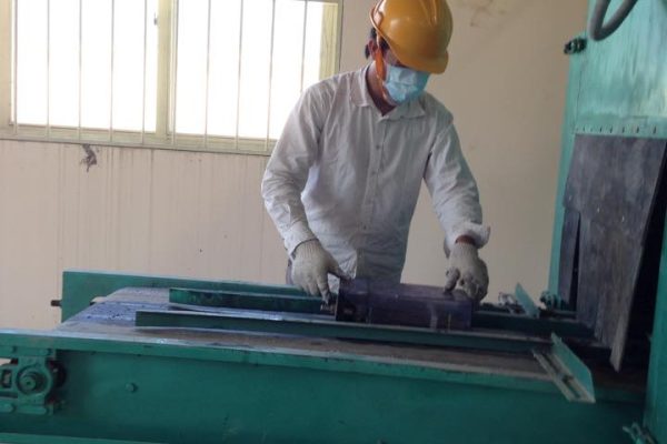 tái chế bình ắc quy